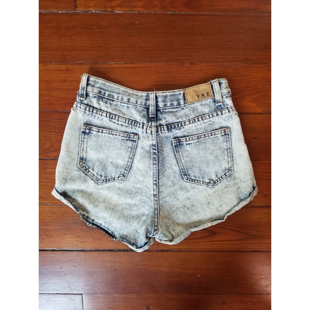 Shorts - Picture 2 of 2